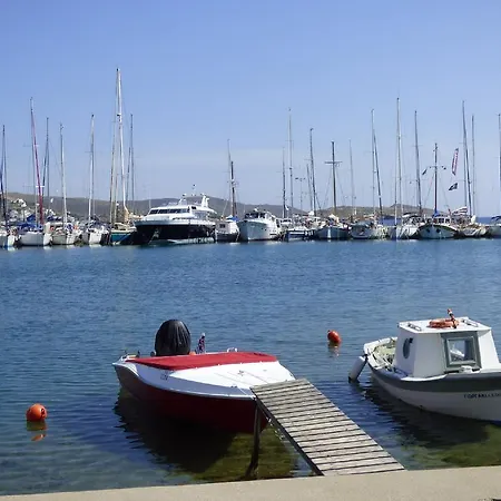 Go2ioannas-apartments * Φοίνικας